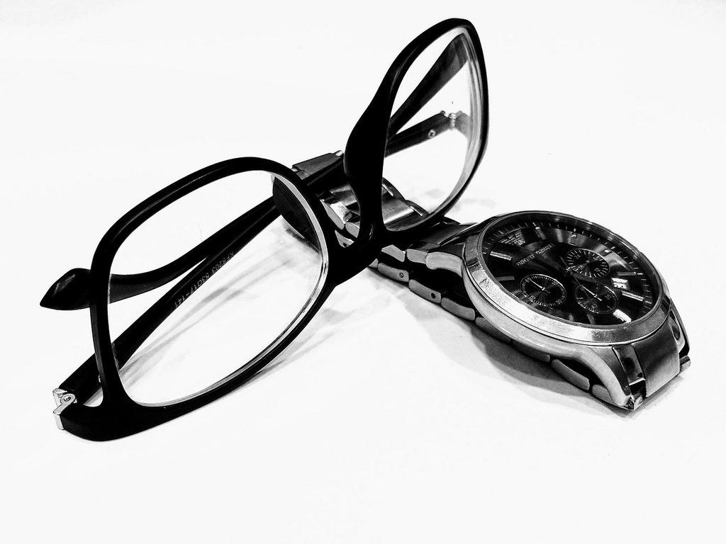 Como escolher óculos de acordo com o formato do rosto e dos olhos